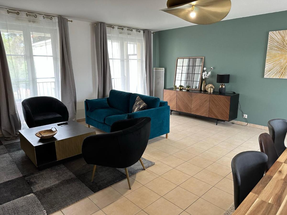 L'Escale Du Trianon Apartment Le Plessis-Robinson Exterior photo